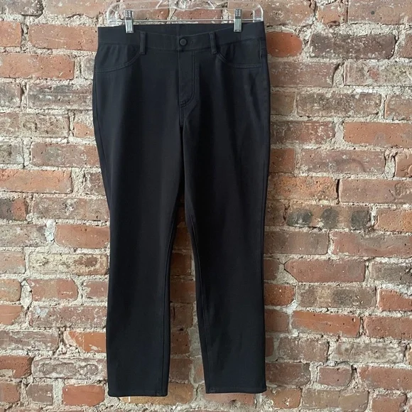 Uniqlo Ultra Stretch Capri Pants- Jeans - Black - L - Picture 3 of 6